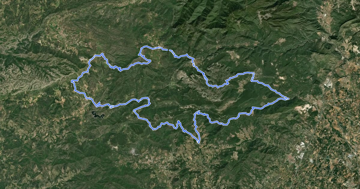 Маршрут Ruta dels Refugis del Montsant на спутниковом снимке