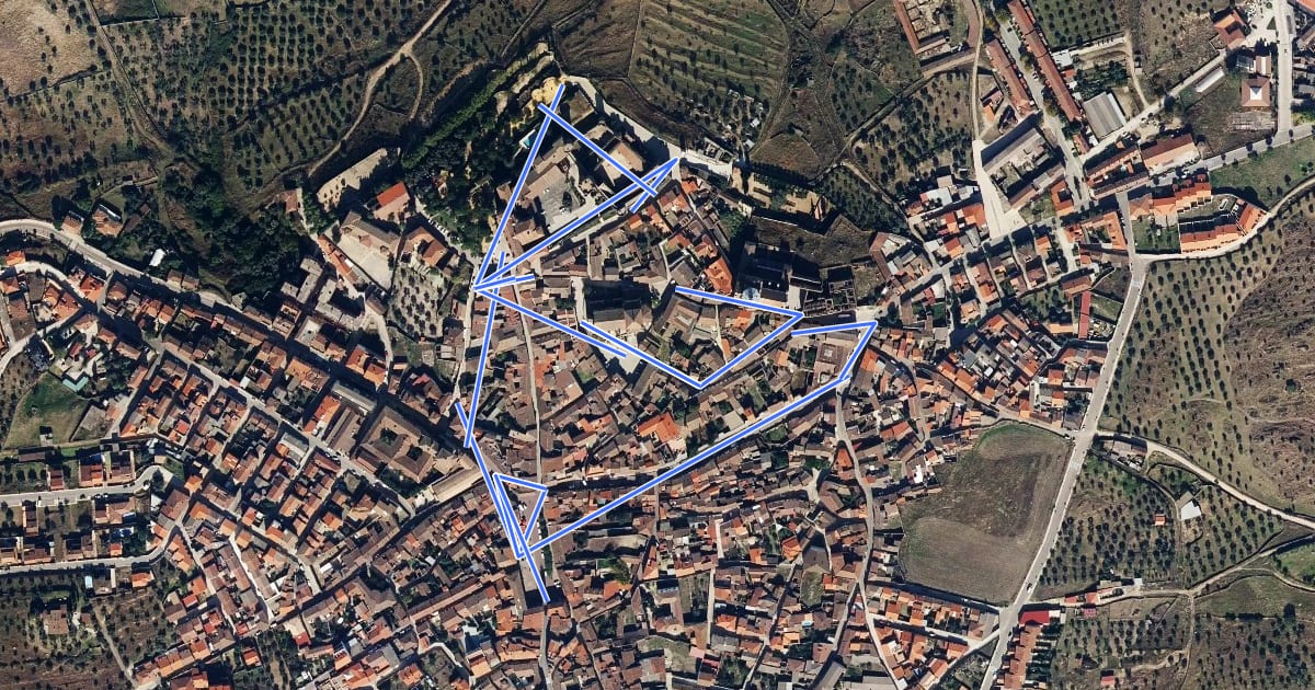 Маршрут Ruta Monumental Oropesa на спутниковом снимке