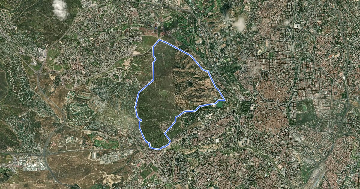 Маршрут Ruta Verde 04 La Casa de Campo на спутниковом снимке