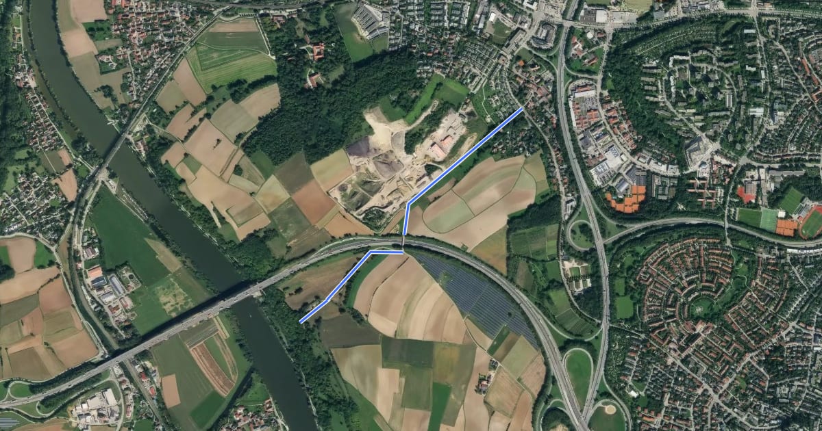 Маршрут S 06 Regensburg-Dechbetten - Schwalbennest (Blaues Rechteck) на спутниковом снимке