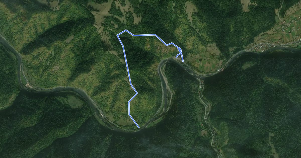 Маршрут Sălard (DN15)-DN15 prin Stâncile Sărăcin на спутниковом снимке