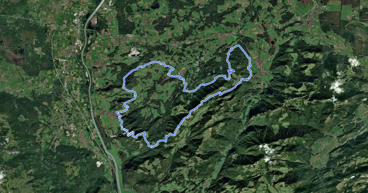 Маршрут SalzAlpenTour Chiemsee-Alpenland на спутниковом снимке