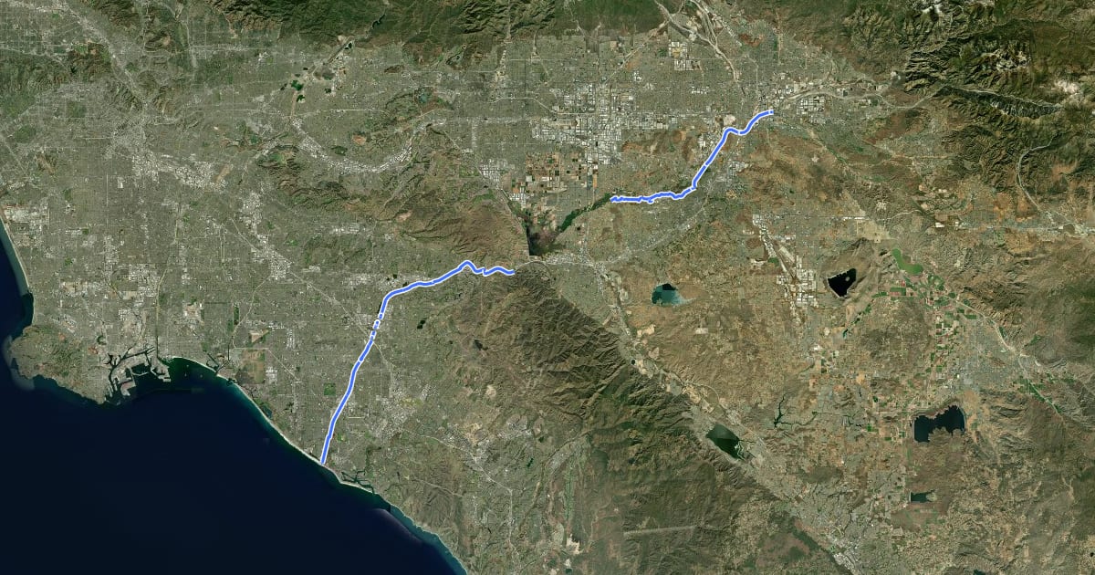 Маршрут Santa Ana River Bicycle path на спутниковом снимке