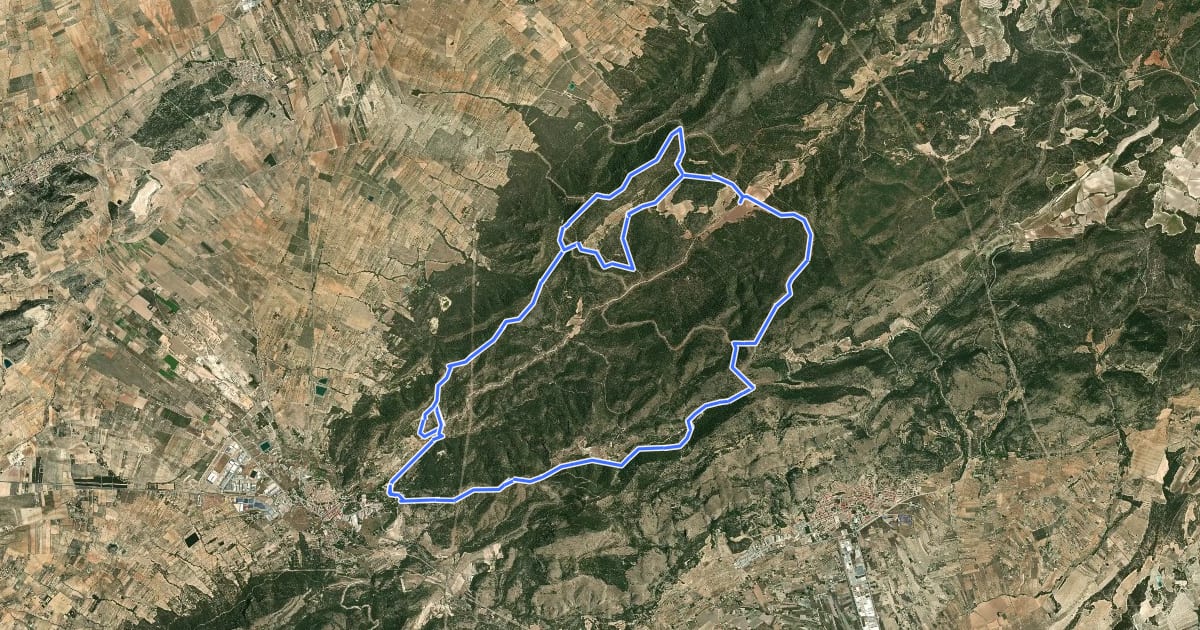Маршрут Santuario - Fontalbres - Sierra de la Fontanella - Santuario на спутниковом снимке