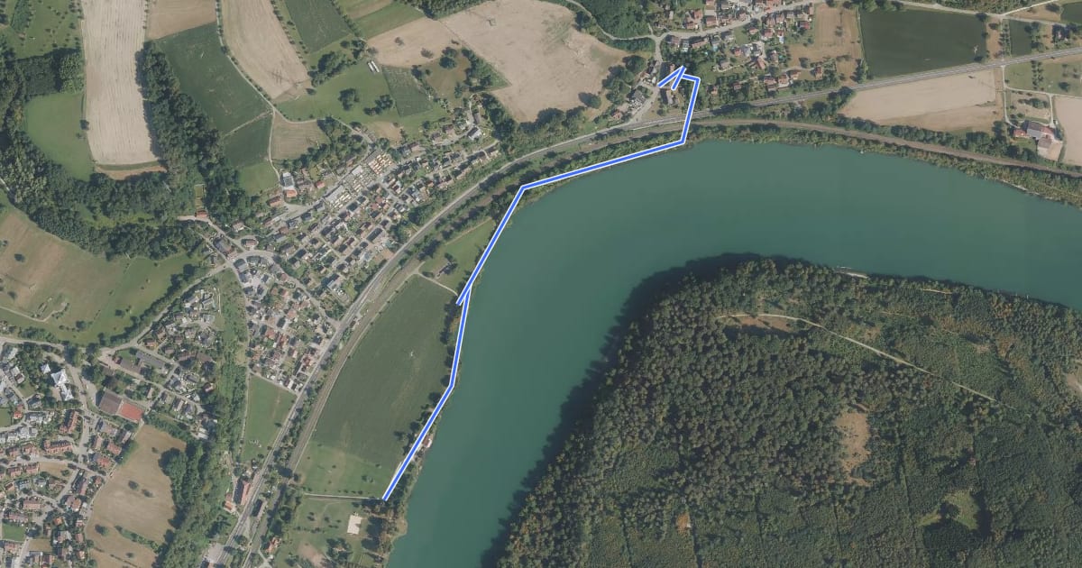 Маршрут Schloss Beuggen - Bei der Tschamberhöhle на спутниковом снимке