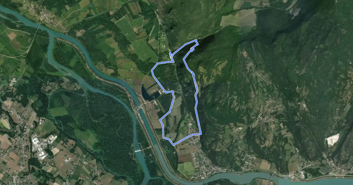 Маршрут SE - Le Sentier de l'eau на спутниковом снимке