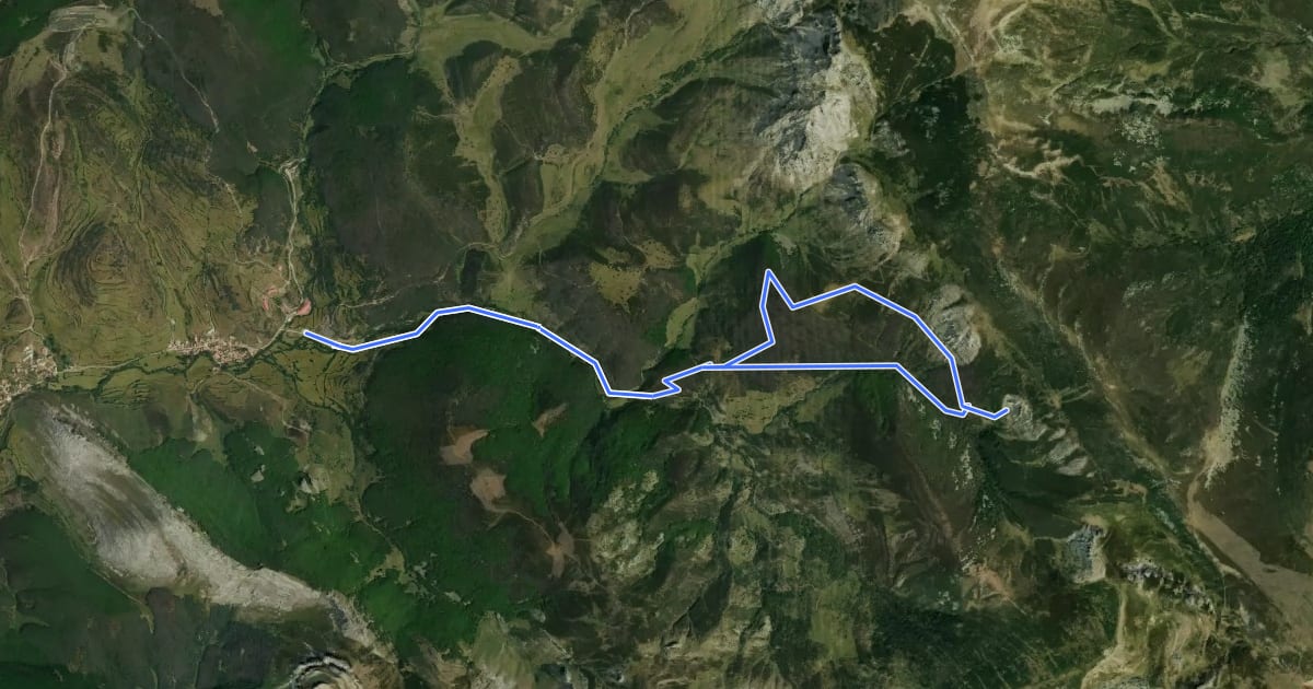 Маршрут Senda de Fuente Cobre на спутниковом снимке
