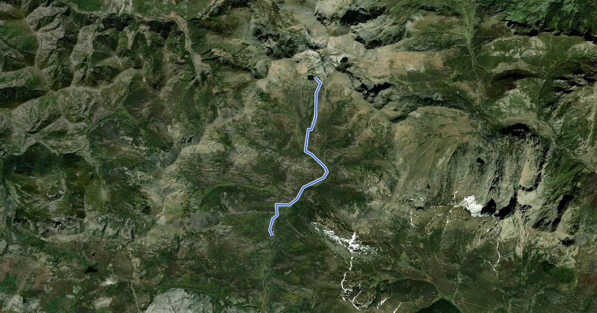 Маршрут Senda de la Laguna de las Lomas на спутниковом снимке