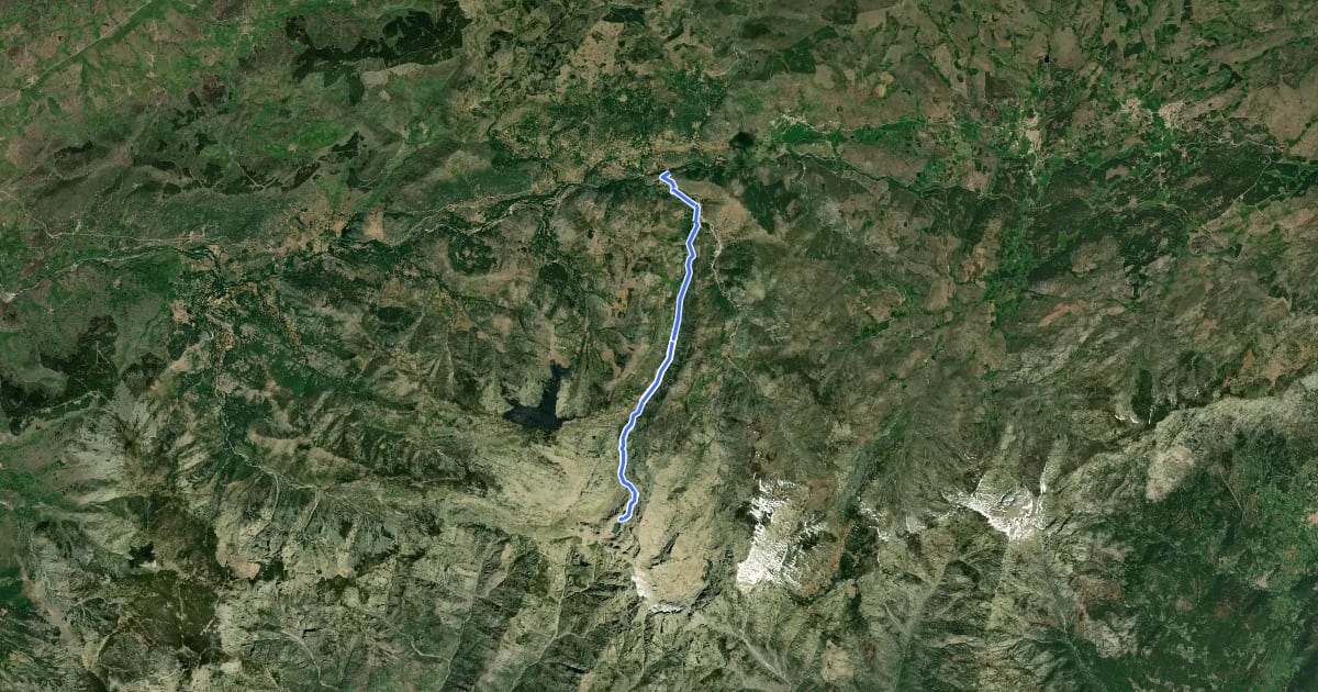 Маршрут Senda de las Cinco Lagunas на спутниковом снимке