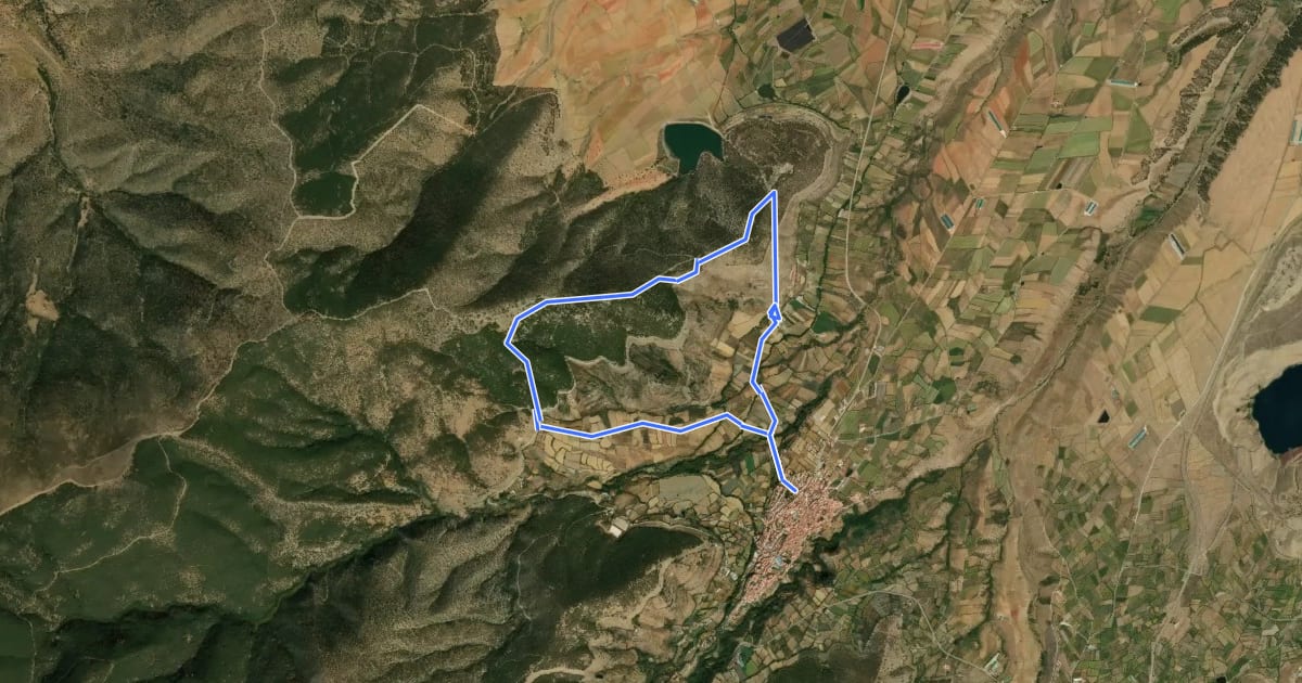 Маршрут Sendero Alrután y Minas de Santa Constanza на спутниковом снимке