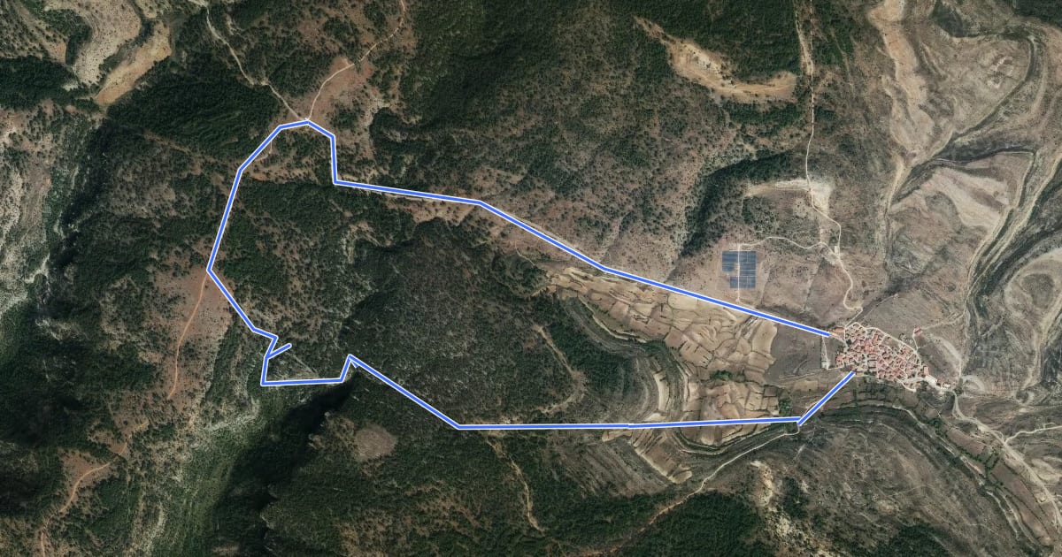 Маршрут Sendero de la hoz Somera y los Castillejos на спутниковом снимке