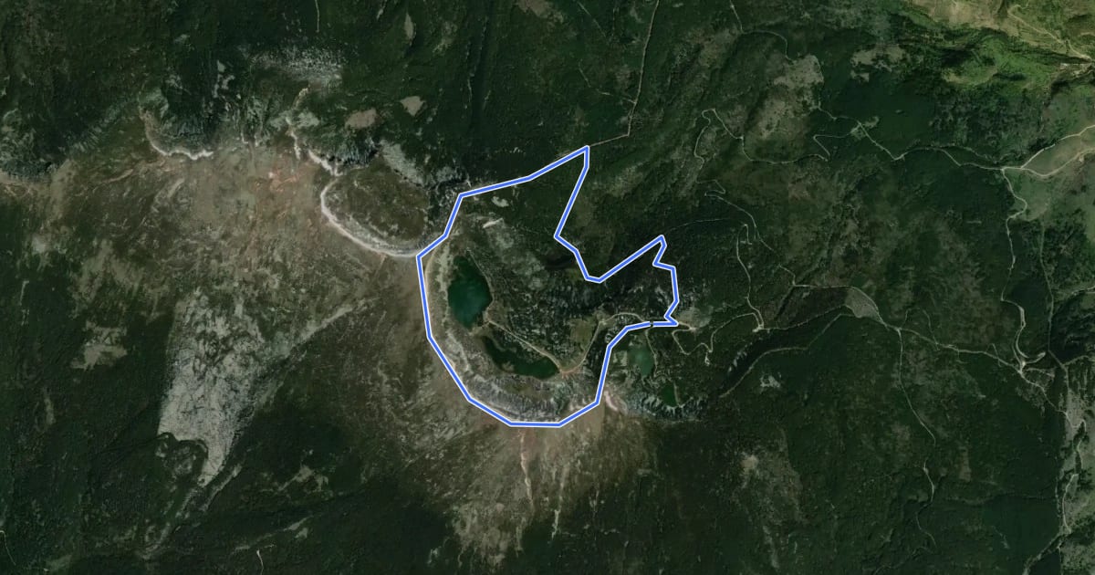 Маршрут Sendero de las Lagunas de Neila на спутниковом снимке