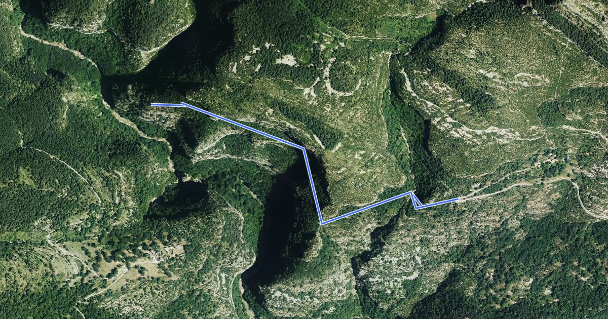 Маршрут Sendero de los miradores de Revilla на спутниковом снимке