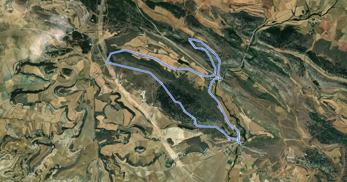 Маршрут Sendero de Ubiernaentre la Dehesa y el Cañón на спутниковом снимке