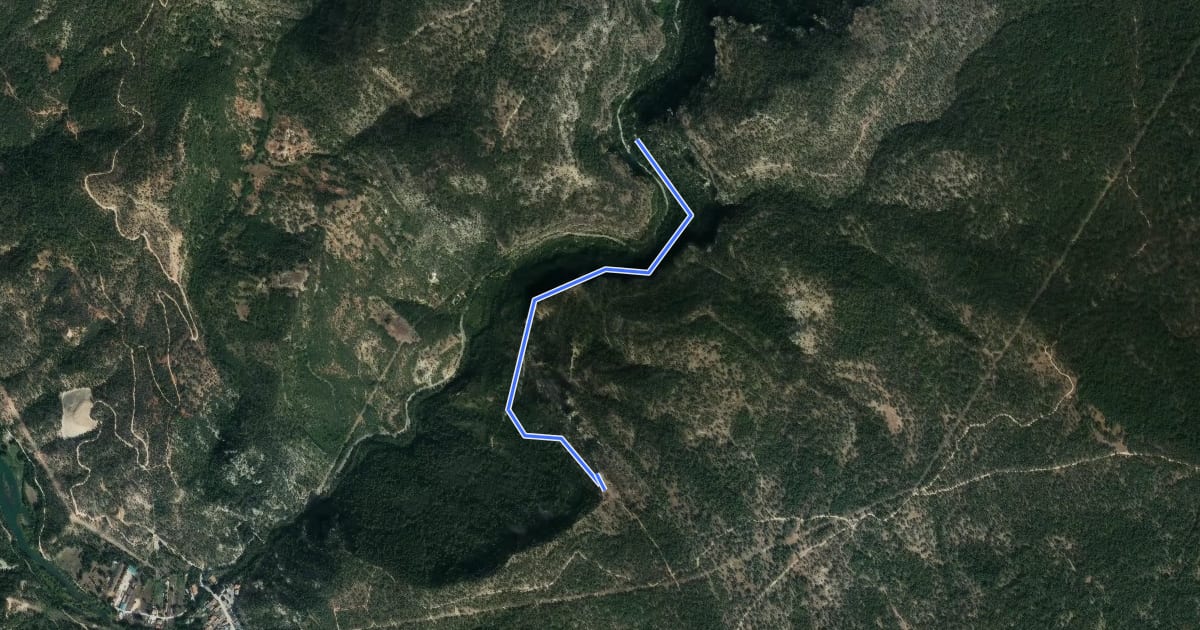 Маршрут Sendero Fuente de los Tilos - Cueva del Armentero на спутниковом снимке