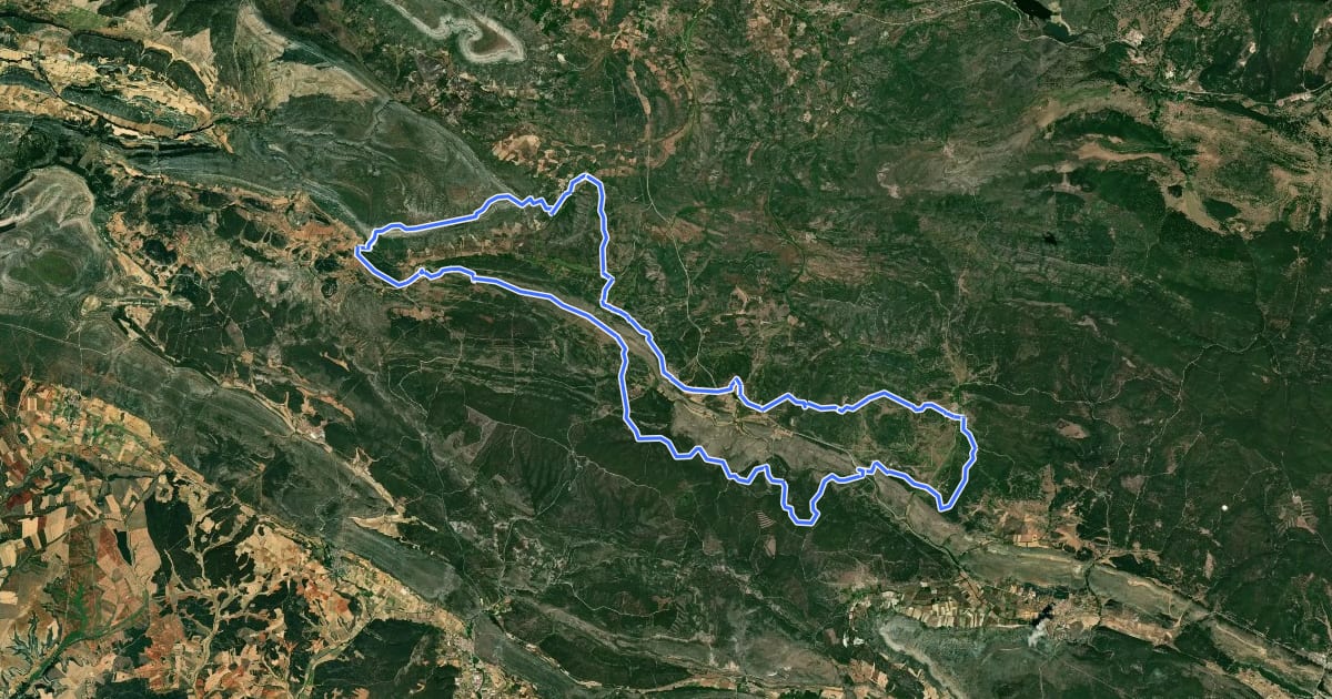 Маршрут Sendero Fuentes del Río Lobos на спутниковом снимке