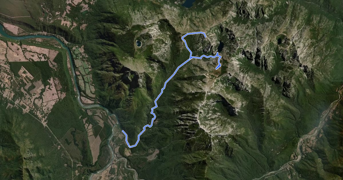 Маршрут Sendero Laguna Pirquinco на спутниковом снимке