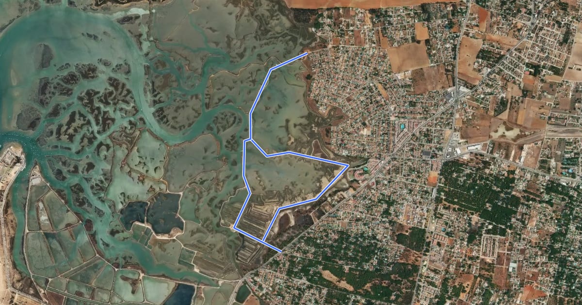 Маршрут Sendero Salina de Carboneros на спутниковом снимке