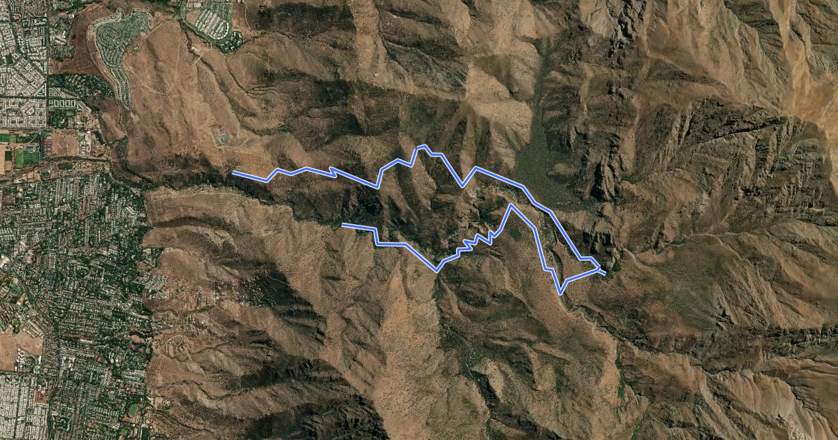 Маршрут Sendero Salto de Apoquindo на спутниковом снимке