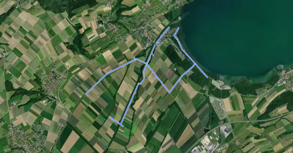 Маршрут Sentier Au fil de l'eau на спутниковом снимке