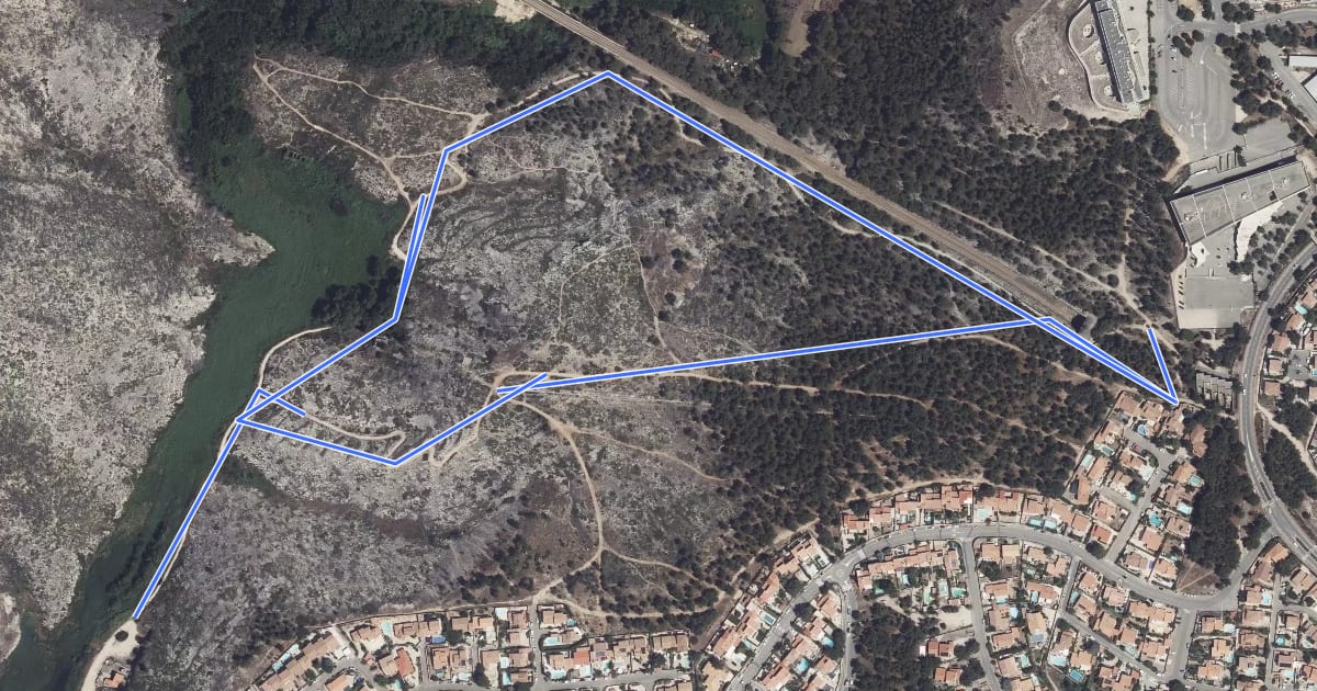 Маршрут Sentier botanique Roselière на спутниковом снимке