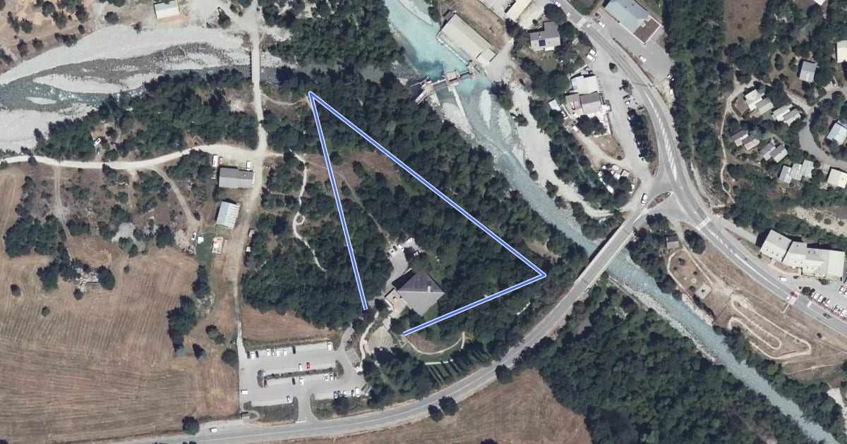 Маршрут Sentier Découverte на спутниковом снимке
