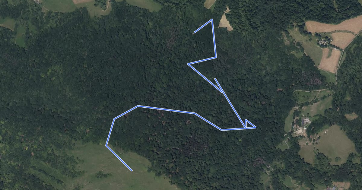 Маршрут Sentier de Découverte en Milieu Kaarstique на спутниковом снимке