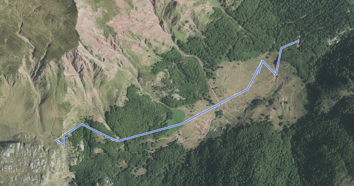 Маршрут Sentier de l'Escalé d'Aygue Torte на спутниковом снимке
