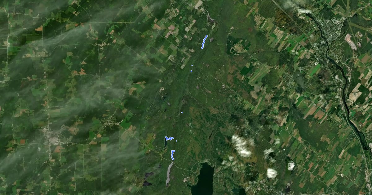 Маршрут Sentier de l'Estrie, Zone Kingsbruy, Accès на спутниковом снимке