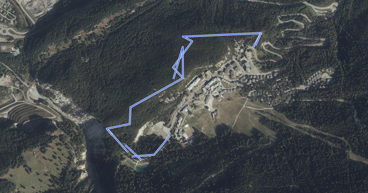 Маршрут Sentier de la Forêt d'Erica на спутниковом снимке