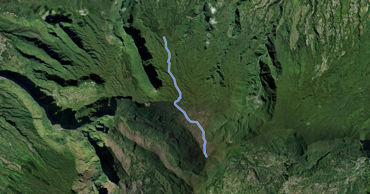 Маршрут Sentier de la Roche Écrite на спутниковом снимке