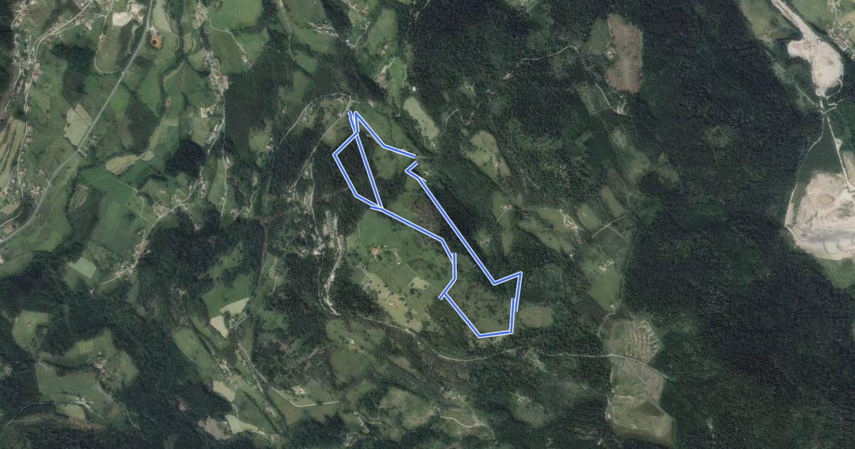 Маршрут Sentier de la Roche du Blaireau на спутниковом снимке