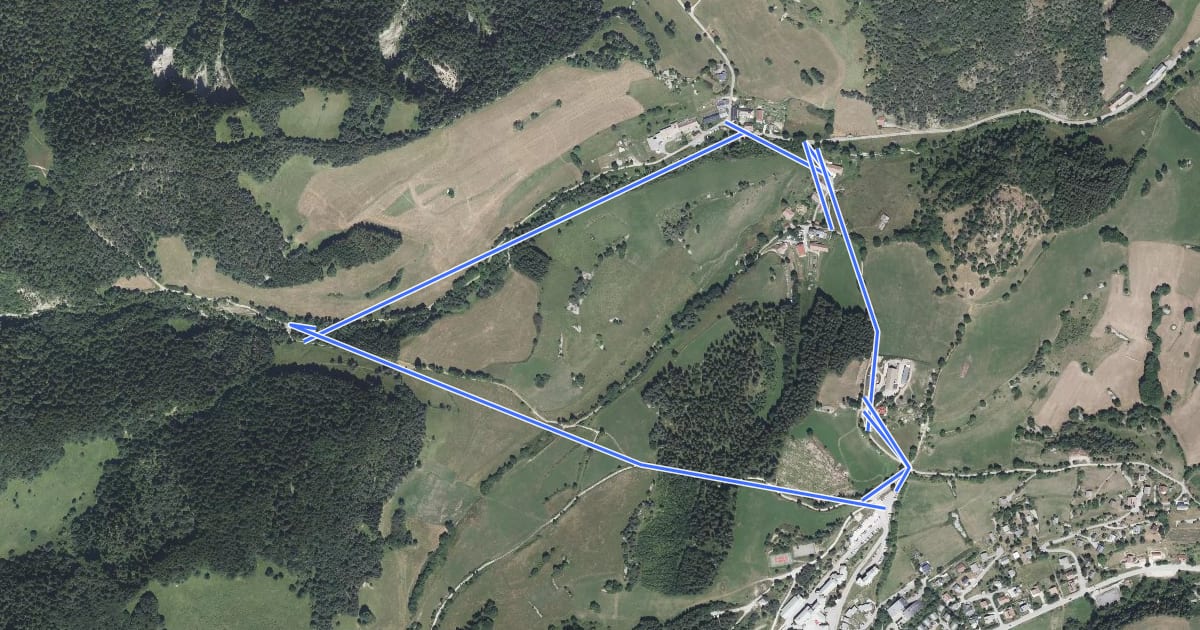 Маршрут Sentier des arbres на спутниковом снимке