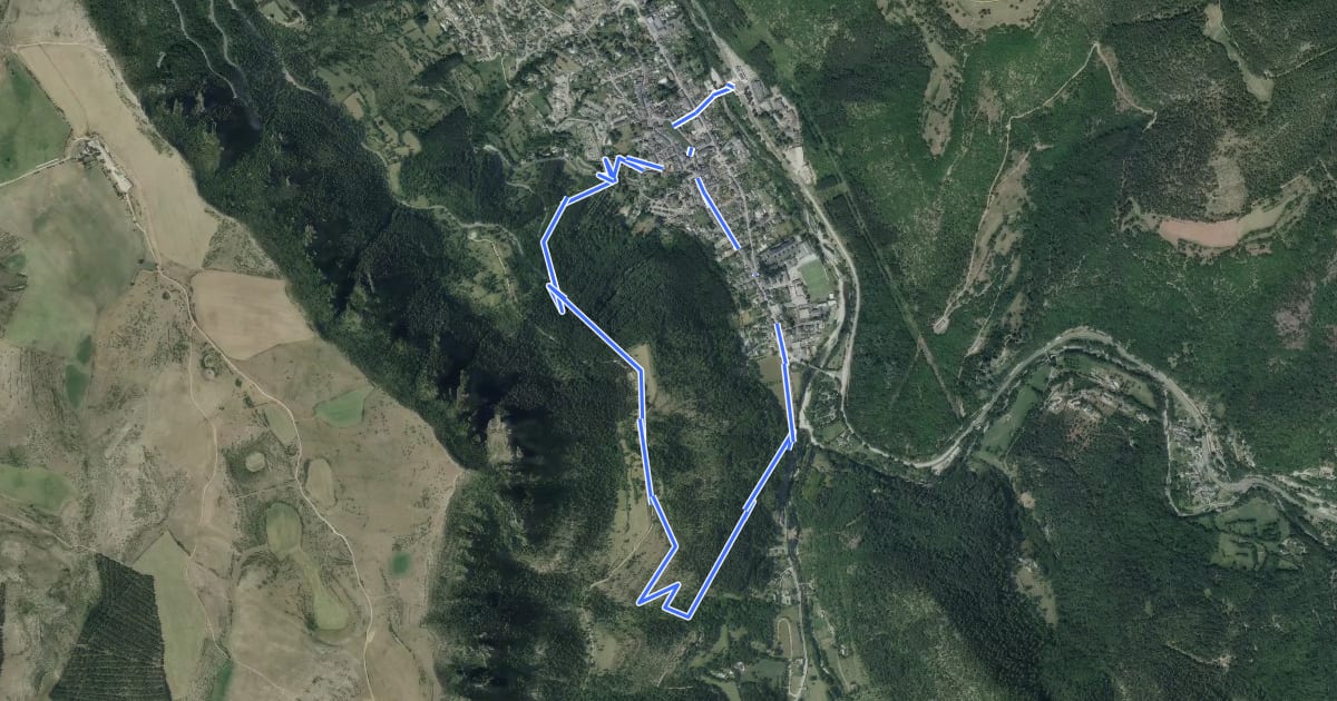 Маршрут Sentier des couronnes (courte) на спутниковом снимке