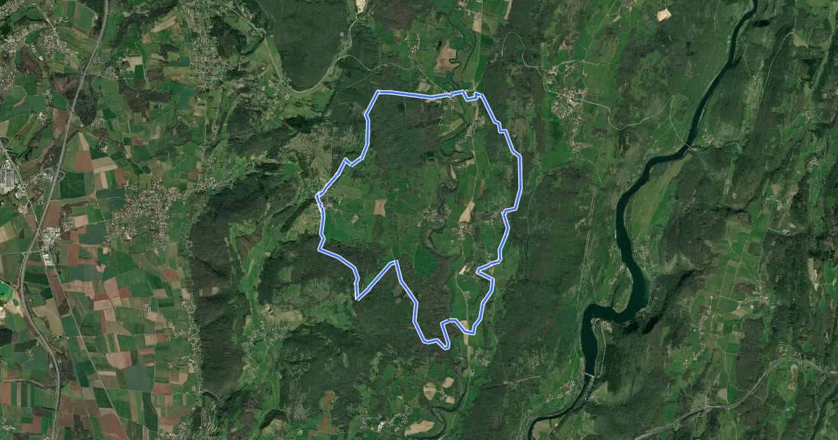 Маршрут Sentier des écureuils на спутниковом снимке