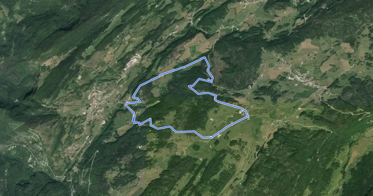 Маршрут Sentier des Lapidaires на спутниковом снимке