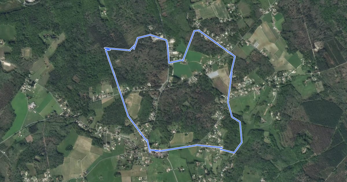 Маршрут Sentier des Pins на спутниковом снимке