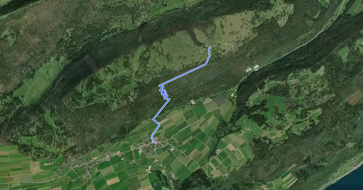 Маршрут sentier des sculptures на спутниковом снимке