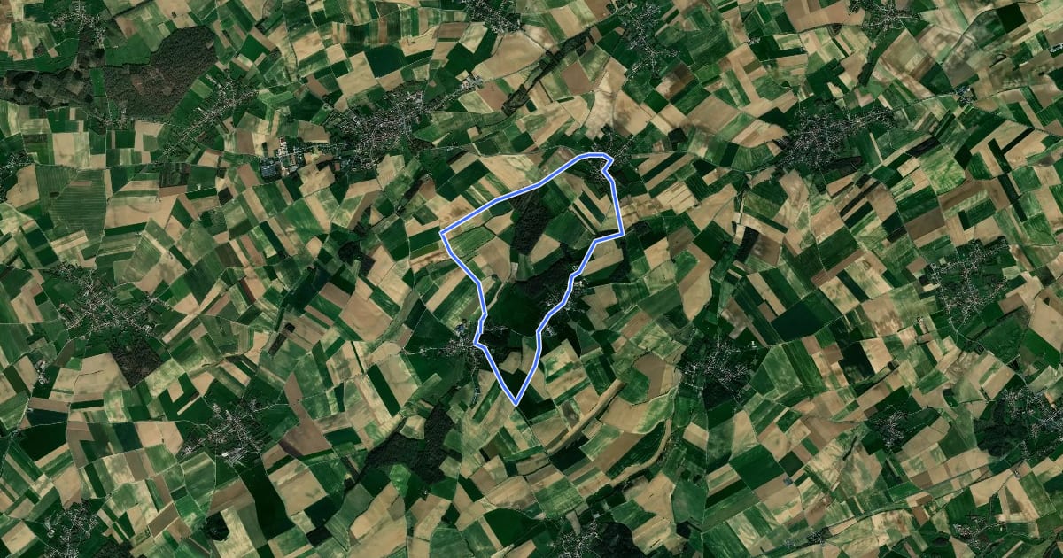 Маршрут Sentier des Trois Châteaux на спутниковом снимке