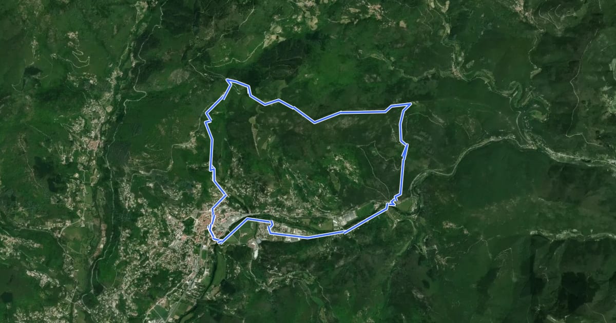 Маршрут Sentier du Col des Mourèzes на спутниковом снимке