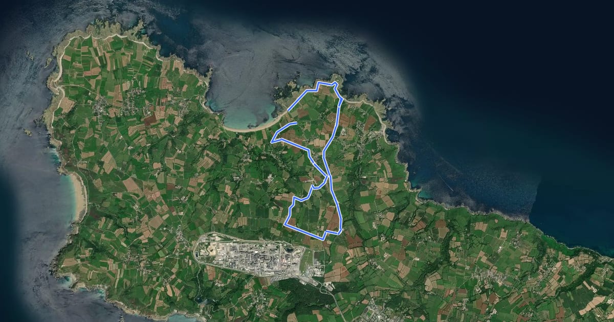 Маршрут Sentier du Corsaire на спутниковом снимке