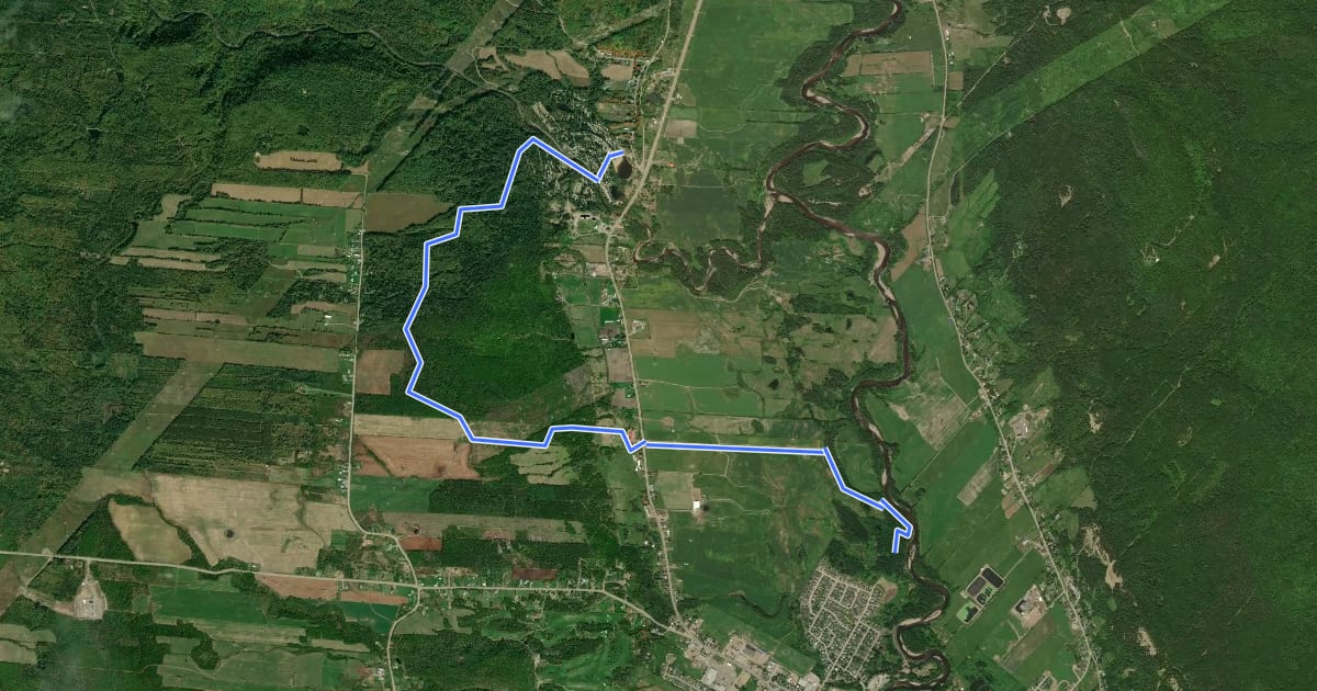 Маршрут Sentier du Gouffre на спутниковом снимке
