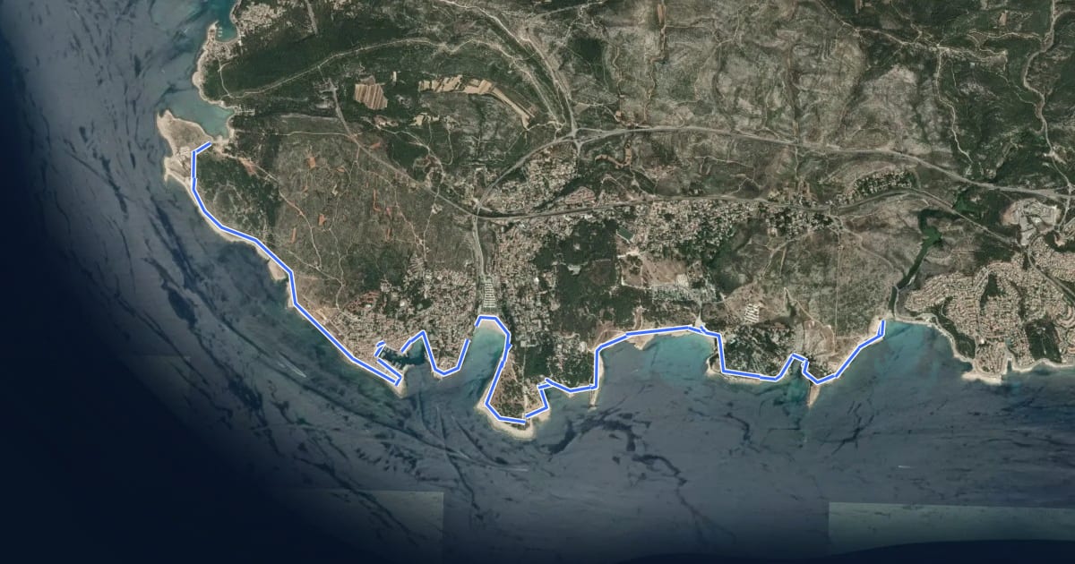Маршрут Sentier du littoral Martégal на спутниковом снимке