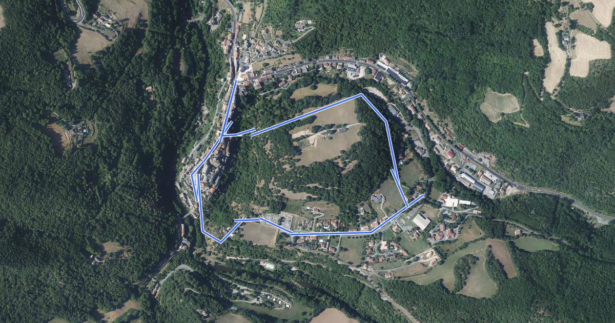 Маршрут Sentier du Salès et du Vieux Saint-Sernin на спутниковом снимке