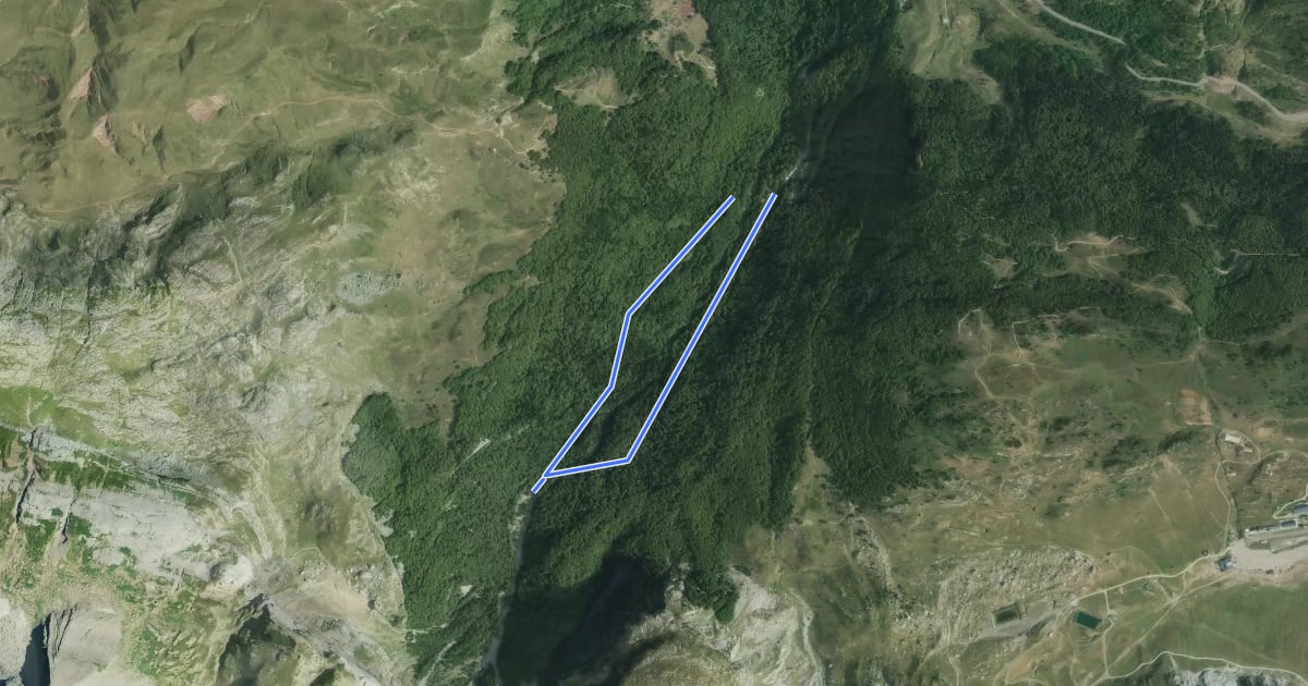 Маршрут Sentier du Tour du Val d'Aspe PNP на спутниковом снимке