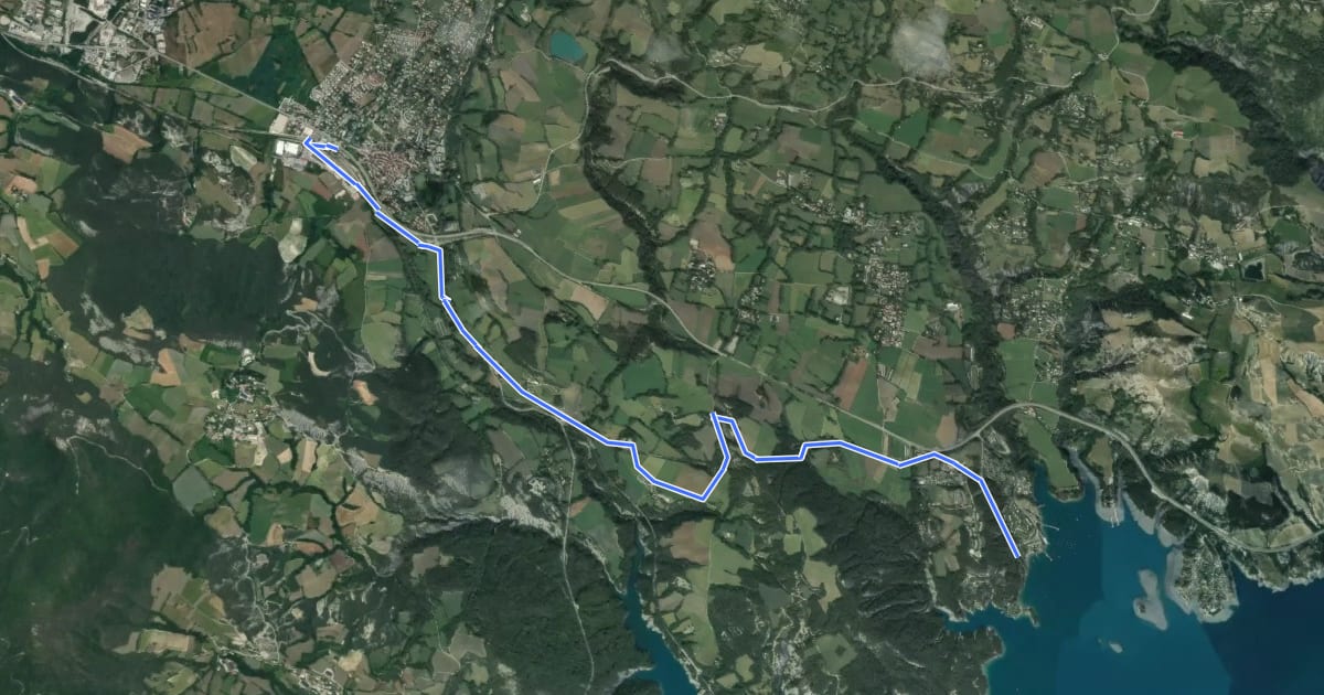 Маршрут Sentier mobilité douce Chorges - Baie Saint-Michel на спутниковом снимке