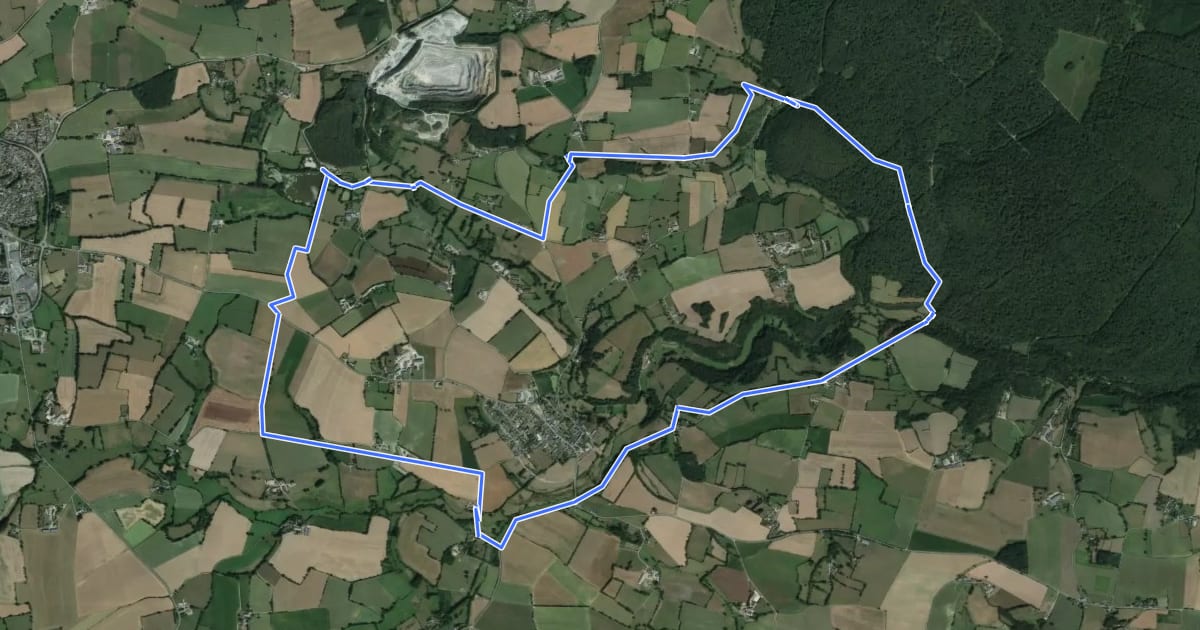 Маршрут Sentier panoramique des Perles - Circuit n°4 - Base VTT FFCT des Perles на спутниковом снимке
