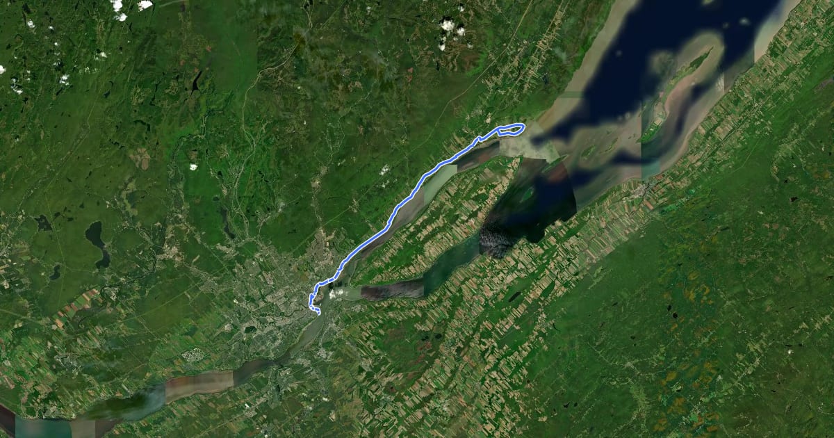 Маршрут Sentier Trans-Canada Québec - Beaupré на спутниковом снимке