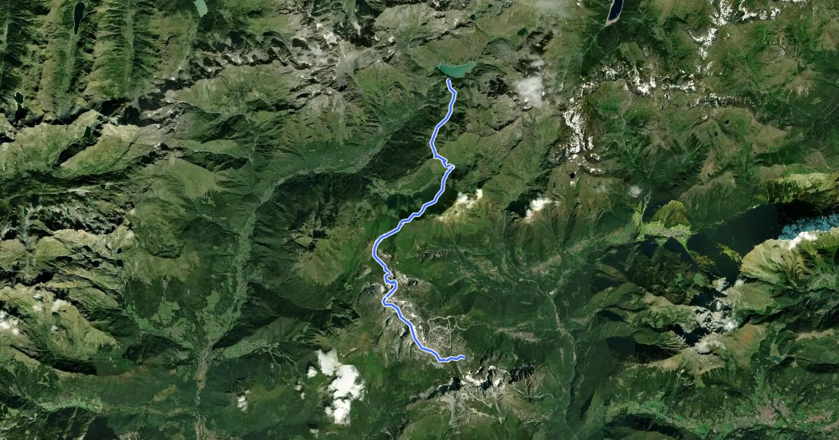 Маршрут Sentiero dei Laghi Alto - Tappa 11 на спутниковом снимке