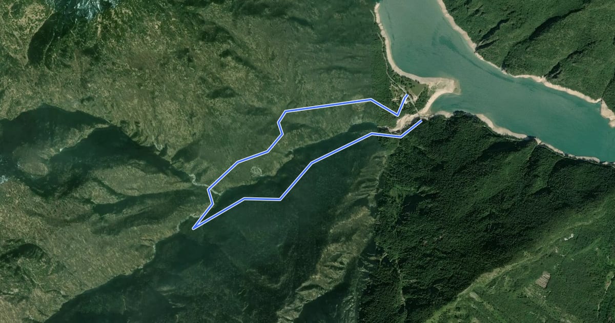 Маршрут Sentiero Natura Val Falcina на спутниковом снимке